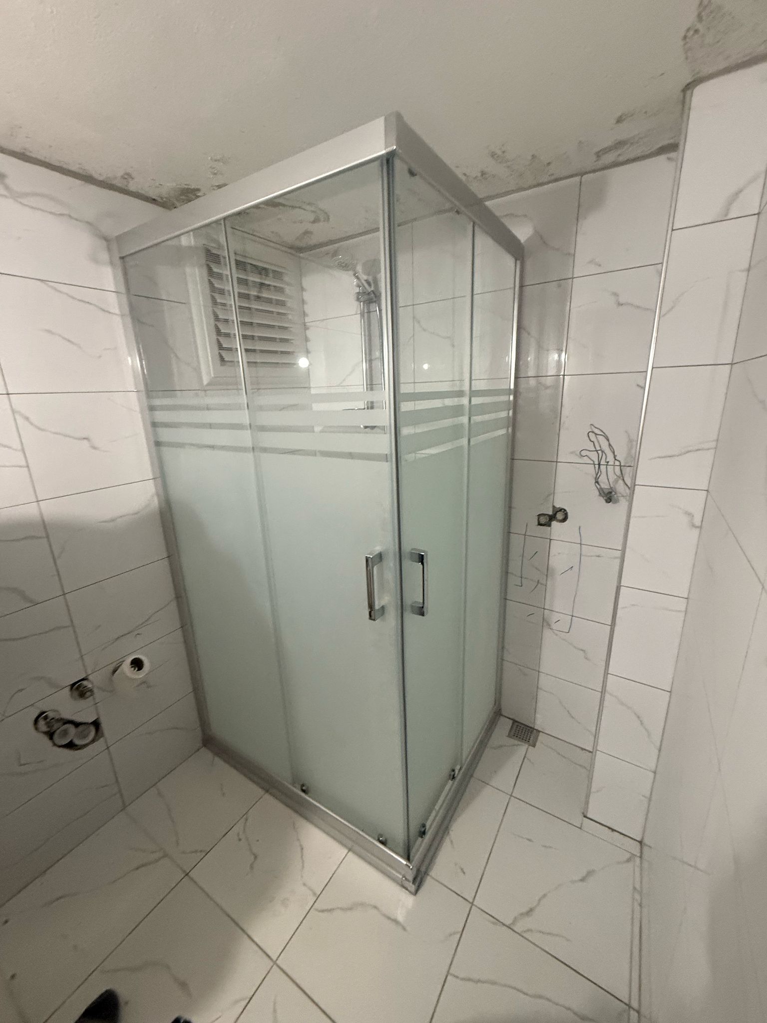 Ekonomik Duşa Kabin Modeli İzmir